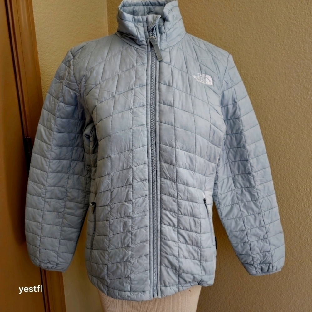The North Face thermoball eco jacket L 14/16 baby blue quilted